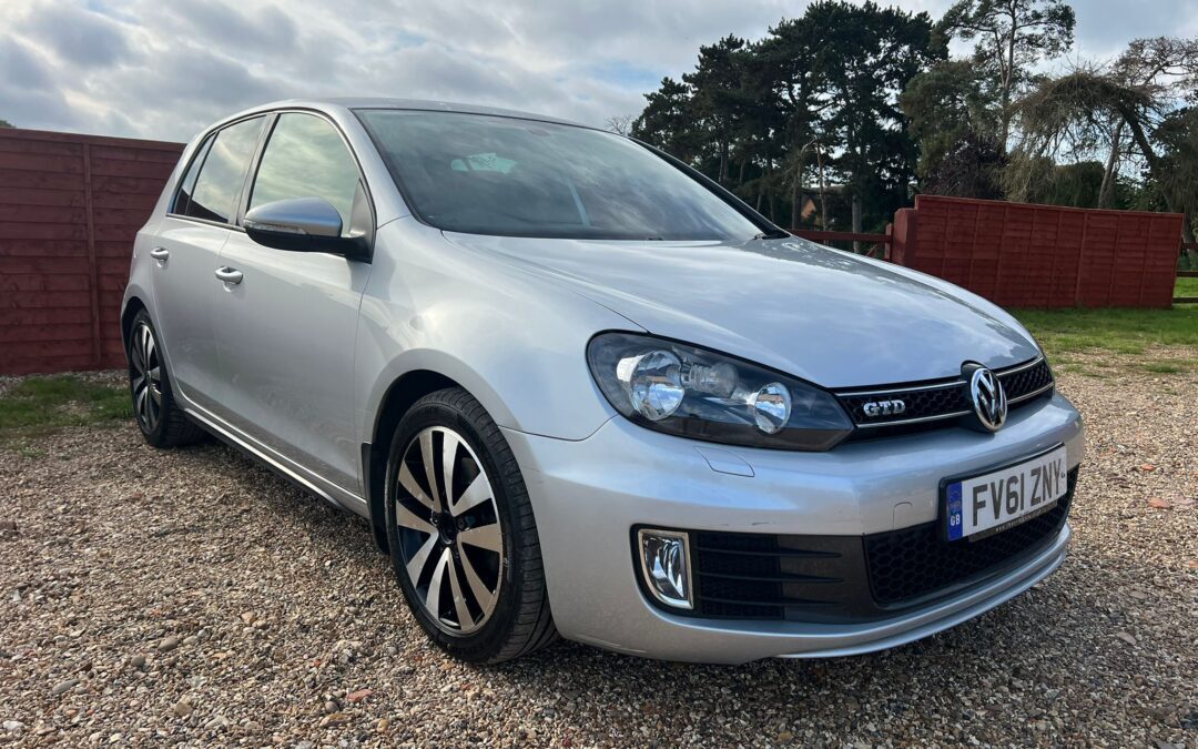 VOLKSWAGEN GOLF GV61 ZNY