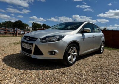 FORD FOCUS GU64TMZ