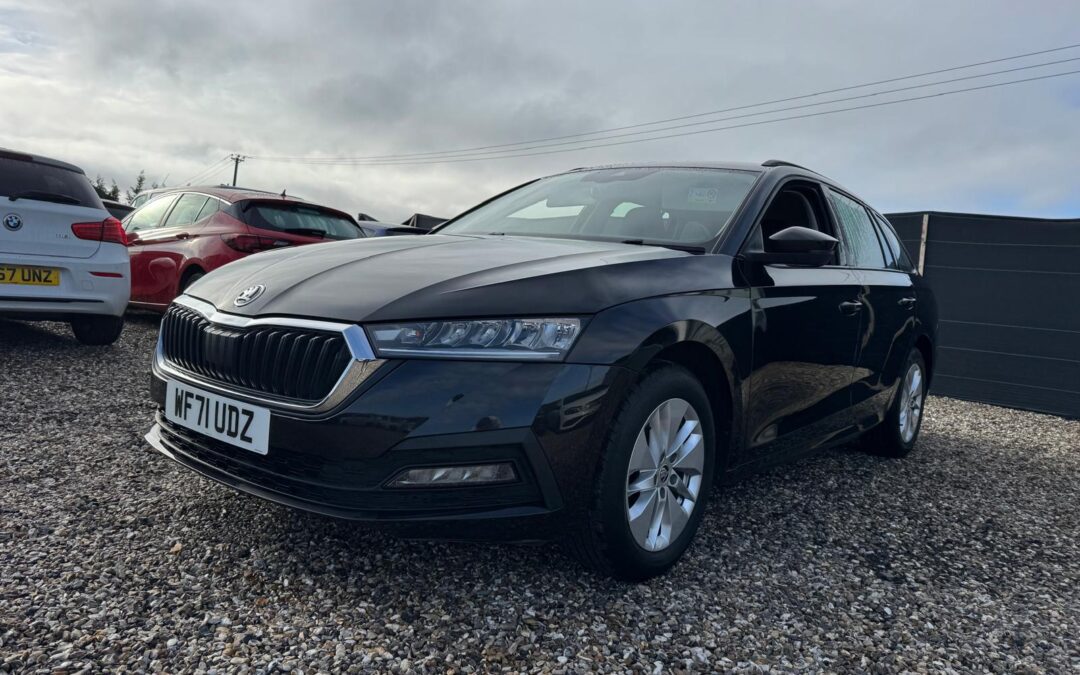SKODA OCTAVIA WF71 UDZ